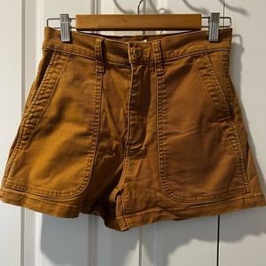 Madewell khaki shorts, size 24